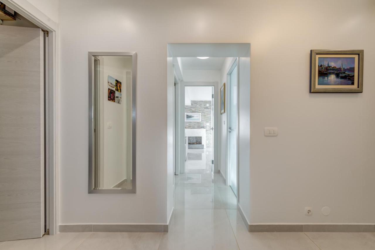Joy 1 Apartment Новаля Екстер'єр фото