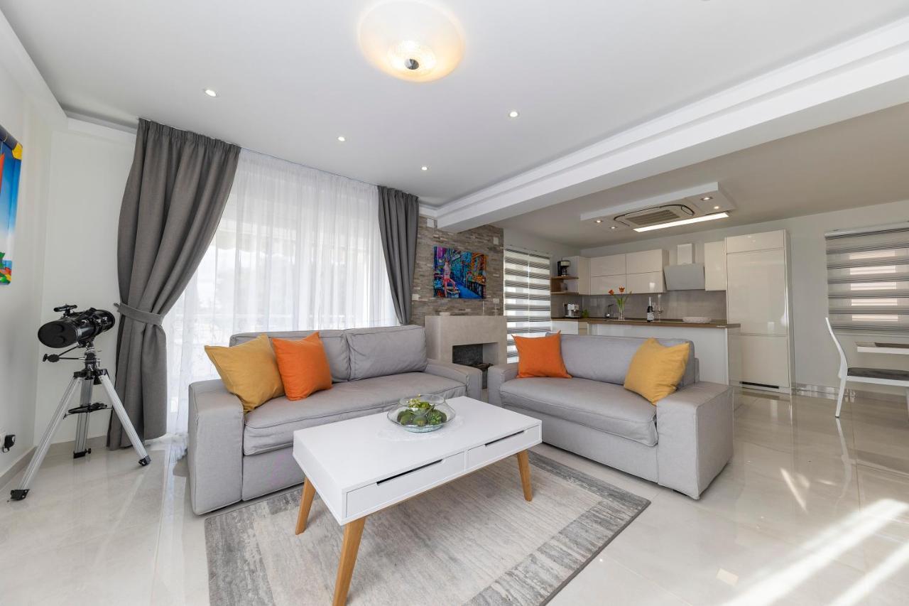 Joy 1 Apartment Новаля Екстер'єр фото